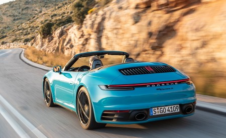 2020 Porsche 911 Carrera S Cabriolet (Color: Miami Blue) Rear Three-Quarter Wallpapers 450x275 (87)