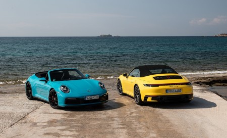 2020 Porsche 911 Carrera S Cabriolet (Color: Miami Blue) Wallpapers 450x275 (116)