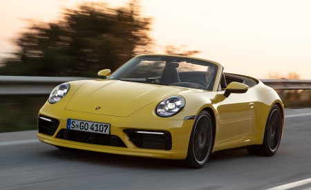 2020 Porsche 911 Carrera S Cabriolet (Color: Racing Yellow) Front Three-Quarter Wallpapers 450x275 (128)
