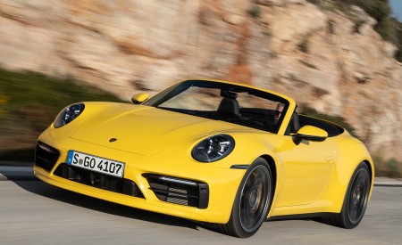 2020 Porsche 911 Carrera S Cabriolet (Color: Racing Yellow) Front Three-Quarter Wallpapers 450x275 (138)