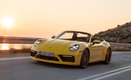 2020 Porsche 911 Carrera S Cabriolet (Color: Racing Yellow) Front Three-Quarter Wallpapers 450x275 (119)