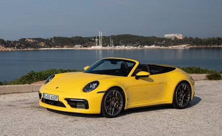 2020 Porsche 911 Carrera S Cabriolet (Color: Racing Yellow) Front Three-Quarter Wallpapers 450x275 (152)
