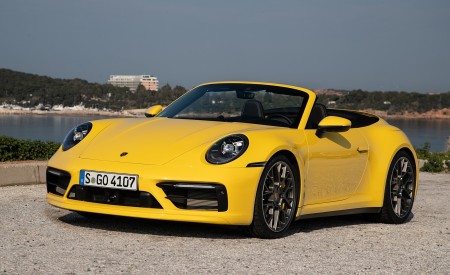2020 Porsche 911 Carrera S Cabriolet (Color: Racing Yellow) Front Three-Quarter Wallpapers 450x275 (153)