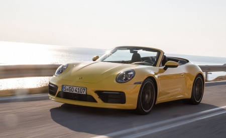 2020 Porsche 911 Carrera S Cabriolet (Color: Racing Yellow) Front Three-Quarter Wallpapers 450x275 (131)