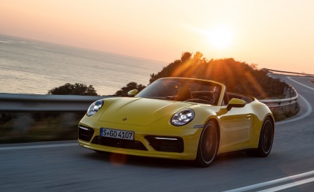 2020 Porsche 911 Carrera S Cabriolet (Color: Racing Yellow) Front Three-Quarter Wallpapers 450x275 (122)