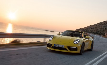 2020 Porsche 911 Carrera S Cabriolet (Color: Racing Yellow) Front Three-Quarter Wallpapers 450x275 (123)