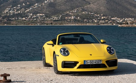 2020 Porsche 911 Carrera S Cabriolet (Color: Racing Yellow) Front Wallpapers 450x275 (154)