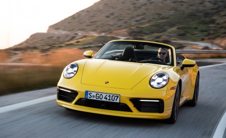 2020 Porsche 911 Carrera S Cabriolet (Color: Racing Yellow) Front Wallpapers 450x275 (125)