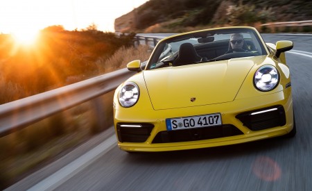 2020 Porsche 911 Carrera S Cabriolet (Color: Racing Yellow) Front Wallpapers 450x275 (126)