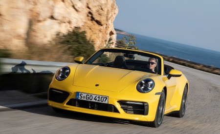 2020 Porsche 911 Carrera S Cabriolet (Color: Racing Yellow) Front Wallpapers 450x275 (145)