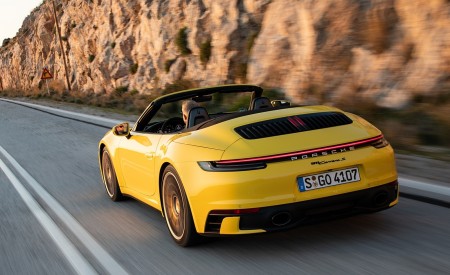2020 Porsche 911 Carrera S Cabriolet (Color: Racing Yellow) Rear Three-Quarter Wallpapers 450x275 (148)