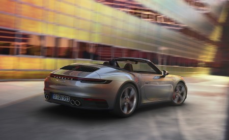 2020 Porsche 911 Carrera S Cabriolet Rear Three-Quarter Wallpapers 450x275 (192)