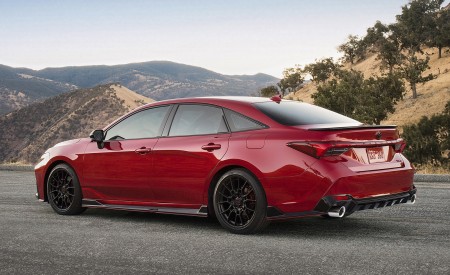 2020 Toyota Avalon TRD Rear Three-Quarter Wallpapers 450x275 (16)