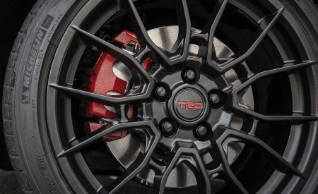 2020 Toyota Avalon TRD Wheel Wallpapers 450x275 (22)