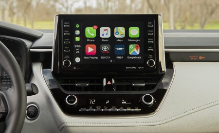2020 Toyota Corolla SE (Color: Blue Crush Metallic) Central Console Wallpapers 450x275 (9)