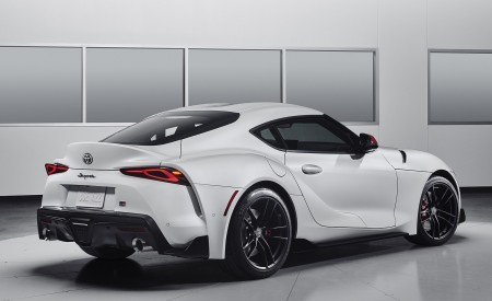 2020 Toyota Supra Launch Edition Rear Three-Quarter Wallpapers 450x275 (155)
