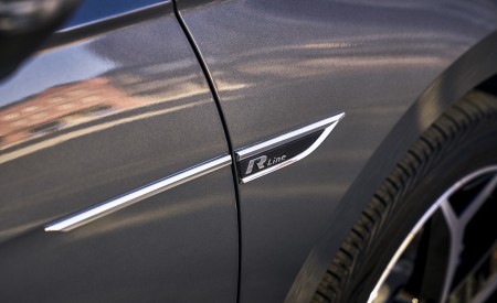 2020 Volkswagen Passat Detail Wallpapers 450x275 (81)