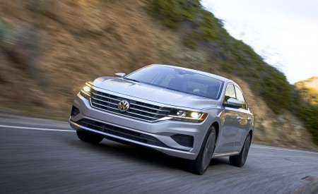 2020 Volkswagen Passat Front Wallpapers 450x275 (5)