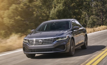2020 Volkswagen Passat Front Wallpapers 450x275 (68)