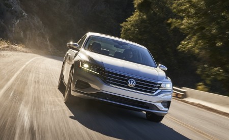2020 Volkswagen Passat Front Wallpapers 450x275 (18)