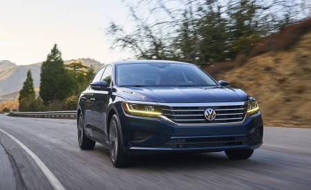 2020 Volkswagen Passat Front Wallpapers 450x275 (50)