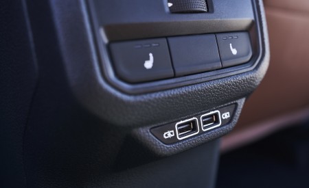 2020 Volkswagen Passat Interior Detail Wallpapers 450x275 (63)