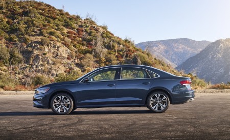 2020 Volkswagen Passat Side Wallpapers 450x275 (56)