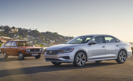 2020 Volkswagen Passat and VW Dasher Wallpapers 450x275 (52)
