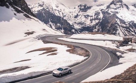 2018 Bentley Continental GT (Color: Extreme Silver) Top Wallpapers 450x275 (66)