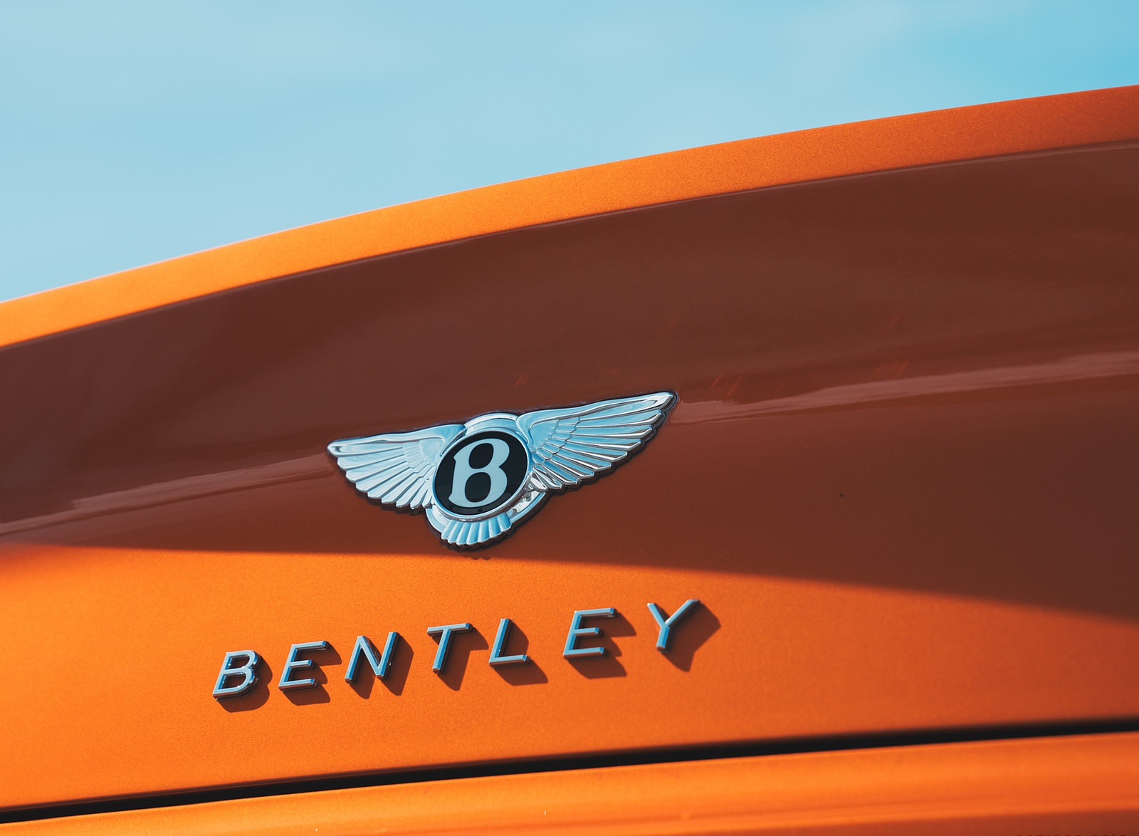 Bentley Continental Wmblem Wallpaper