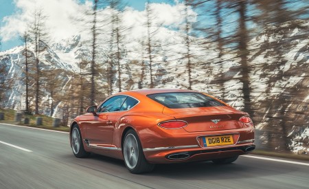 2018 Bentley Continental GT (Color: Orange Flame) Rear Three-Quarter Wallpapers 450x275 (11)