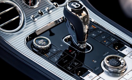 2018 Bentley Continental GT (Color: Sequin Blue) Interior Detail Wallpapers 450x275 (153)