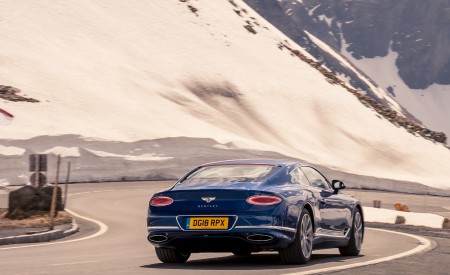 2018 Bentley Continental GT (Color: Sequin Blue) Rear Three-Quarter Wallpapers 450x275 (128)