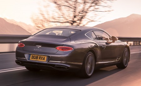 2018 Bentley Continental GT (Color: Tungsten) Rear Three-Quarter Wallpapers 450x275 (117)