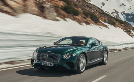2018 Bentley Continental GT (Color: Verdant) Front Three-Quarter Wallpapers 450x275 (75)
