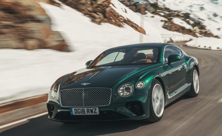 2018 Bentley Continental GT (Color: Verdant) Front Three-Quarter Wallpapers 450x275 (84)