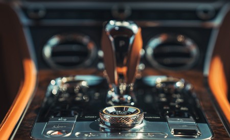 2018 Bentley Continental GT (Color: Verdant) Interior Detail Wallpapers 450x275 (92)