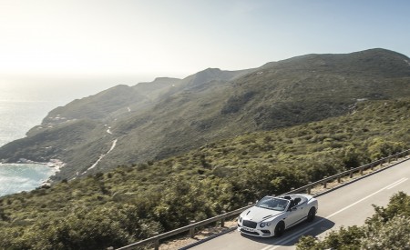 2018 Bentley Continental GT Supersports Convertible (Color: Ice White) Top Wallpapers 450x275 (100)