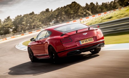 2018 Bentley Continental GT Supersports Coupe (Color: St. James Red) Rear Three-Quarter Wallpapers 450x275 (13)
