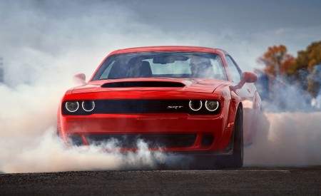 2018 Dodge Challenger SRT Demon Burnout Wallpapers 450x275 (61)