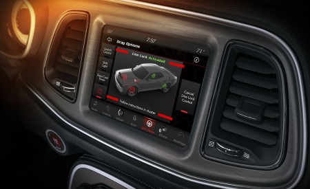 2018 Dodge Challenger SRT Demon Central Console Wallpapers 450x275 (95)