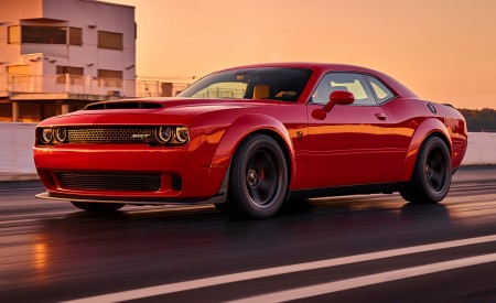 2018 Dodge Challenger SRT Demon Front Three-Quarter Wallpapers 450x275 (31)