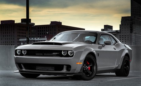 2018 Dodge Challenger SRT Demon Front Three-Quarter Wallpapers 450x275 (2)