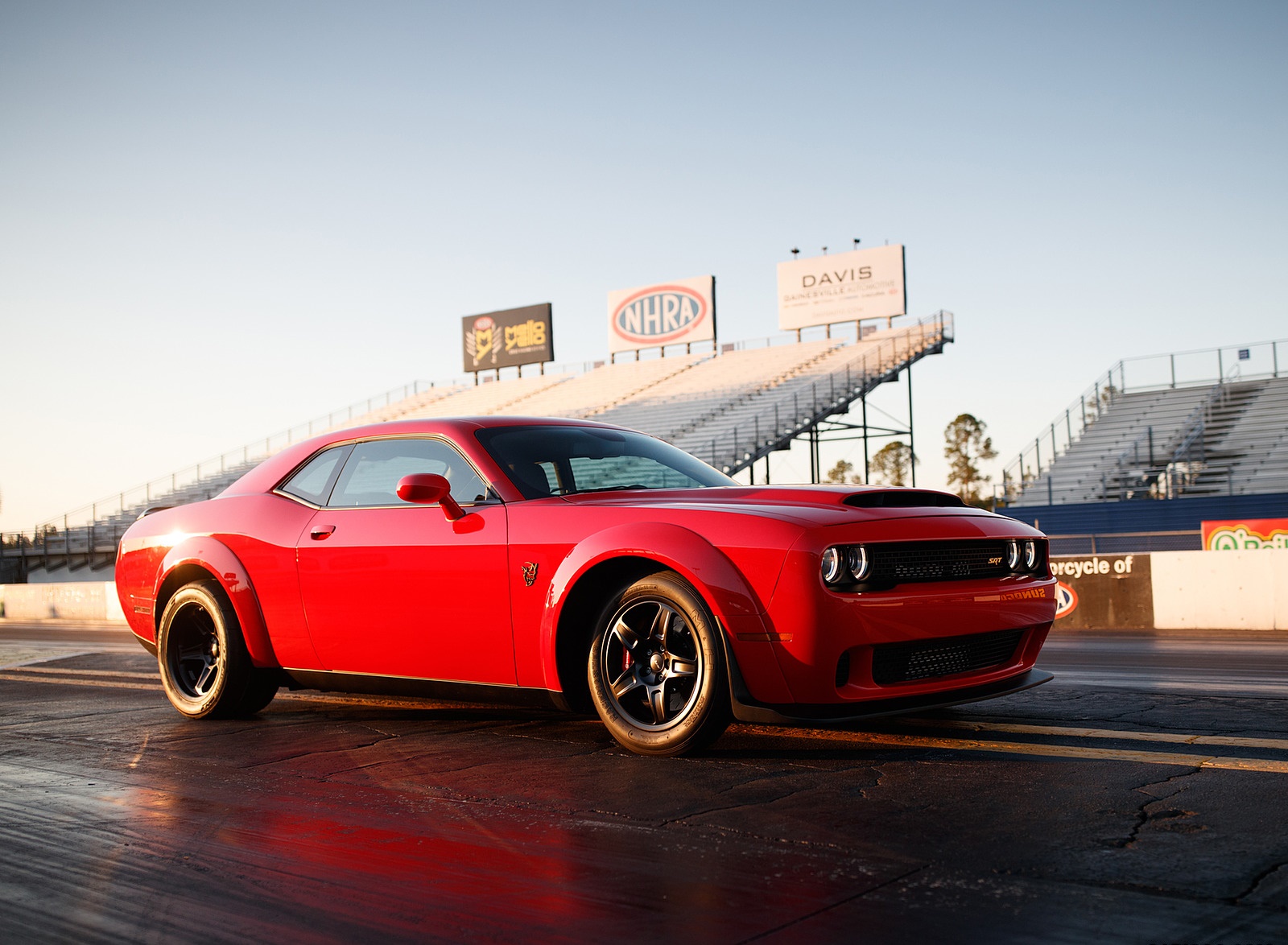 2018 Dodge Challenger SRT Demon Front Three-Quarter Wallpapers #24 of 95