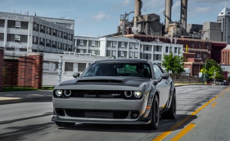 2018 Dodge Challenger SRT Demon Front Three-Quarter Wallpapers 450x275 (8)