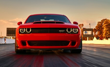 2018 Dodge Challenger SRT Demon Front Wallpapers 450x275 (38)