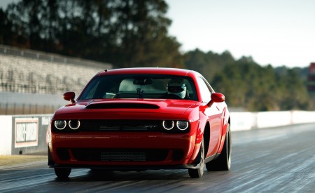 2018 Dodge Challenger SRT Demon Front Wallpapers 450x275 (22)