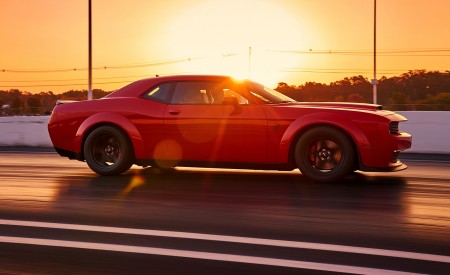 2018 Dodge Challenger SRT Demon Side Wallpapers 450x275 (35)