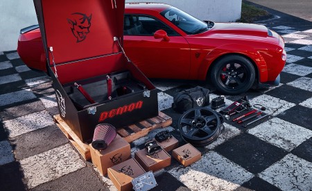 2018 Dodge Challenger SRT Demon Side Wallpapers 450x275 (67)