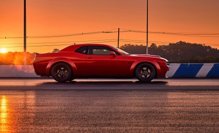 2018 Dodge Challenger SRT Demon Side Wallpapers 450x275 (47)